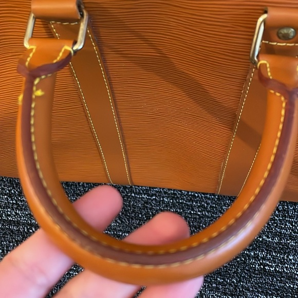 Louis Vuitton Epi Keep All 45 - Picture 8 of 14